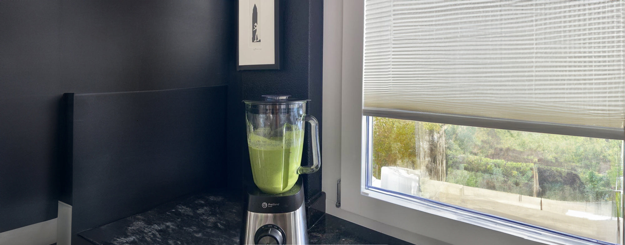 ENERGIA-PARA-O-SEU-DIA-SUCO-DETOX-DE-COUVE-ABACAXI-E-GENGIBRE ROWA STORE
