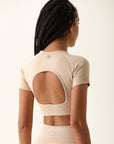 Cropped Lu com abertura nas costas - Café Claro ROWA STORE DI7