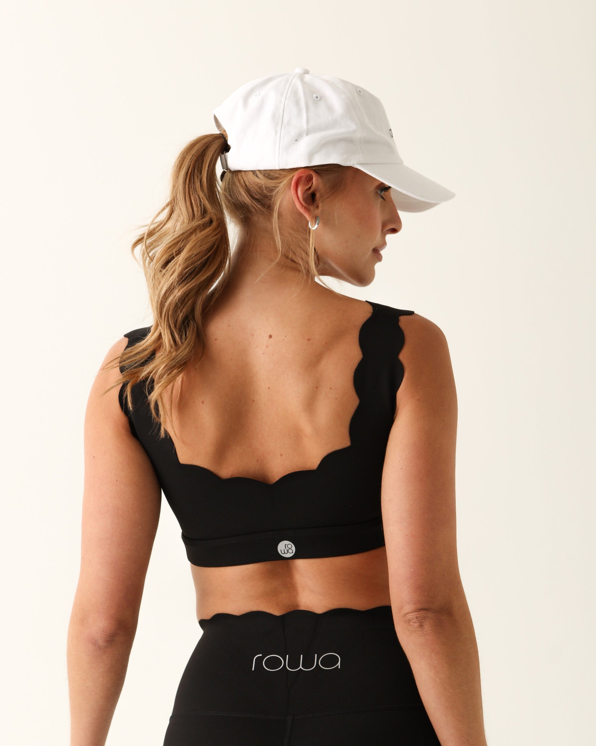 Top Heart V-Cut - Preto ROWA STORE DI7