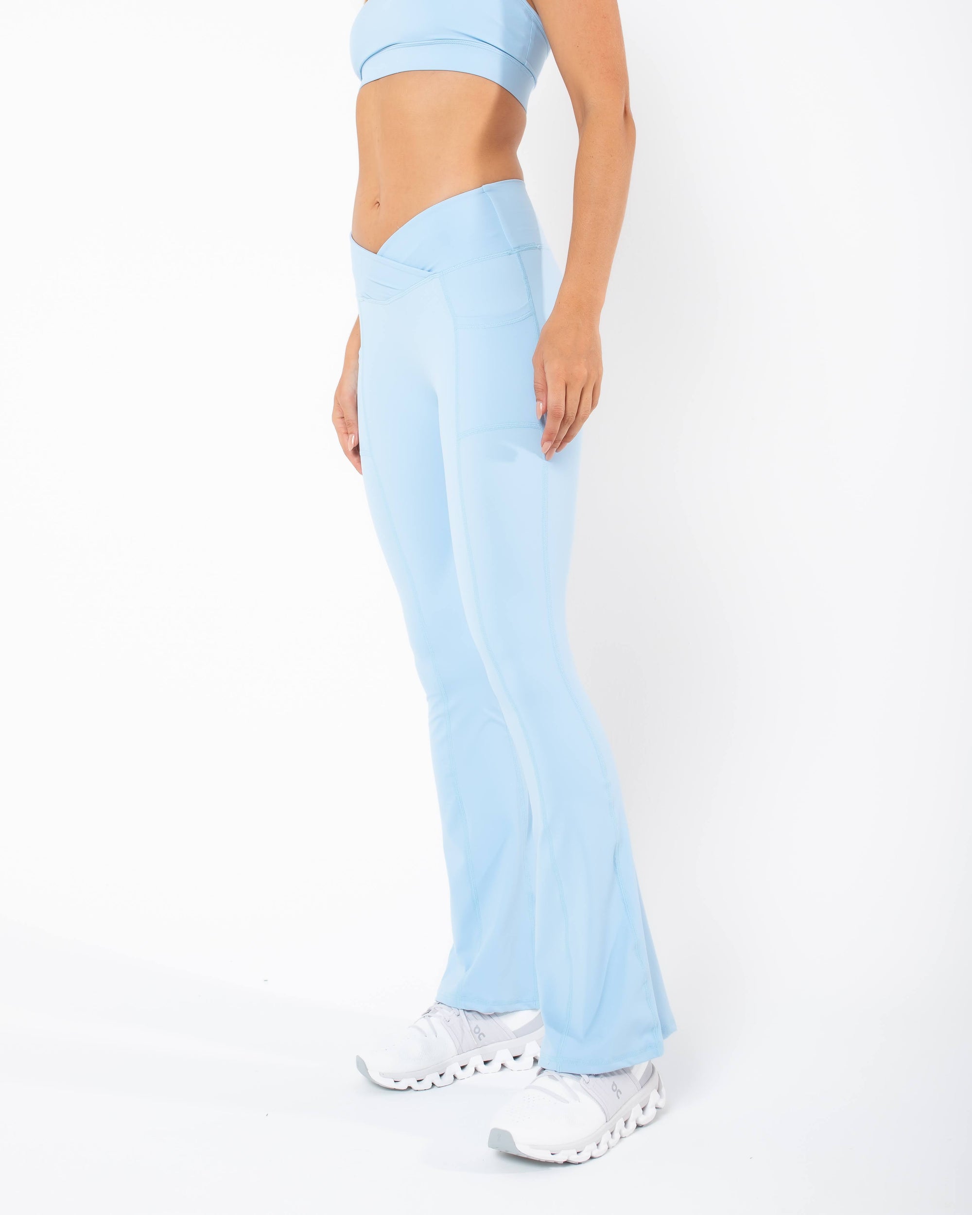 Calça Legging Flare Keh - Azul Pastel