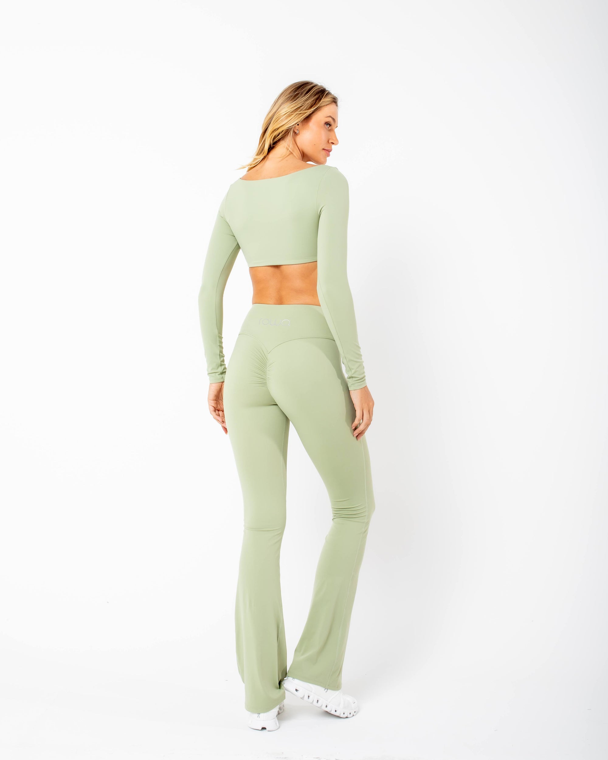Cropped De Manga Longa Star - Oliva