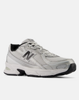 Tênis New Balance NB 740 Unissex - Preto | Branco