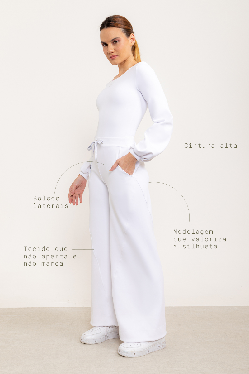 Calça flare Entusiasmo de cintura alta com bolsos laterais e tecido tecnológico - Branco ROWA DROP2