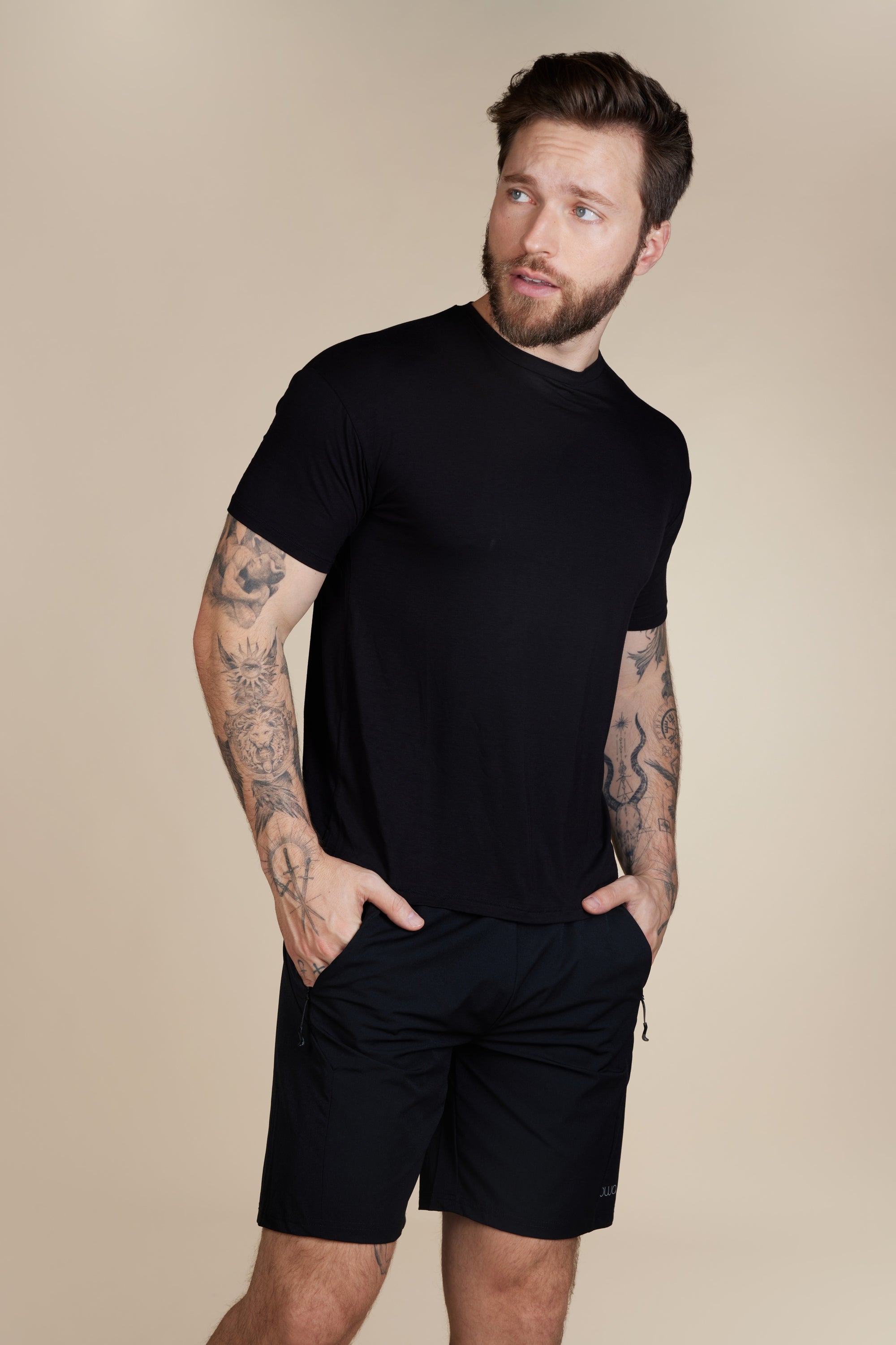Camiseta Masculina SW - Preto