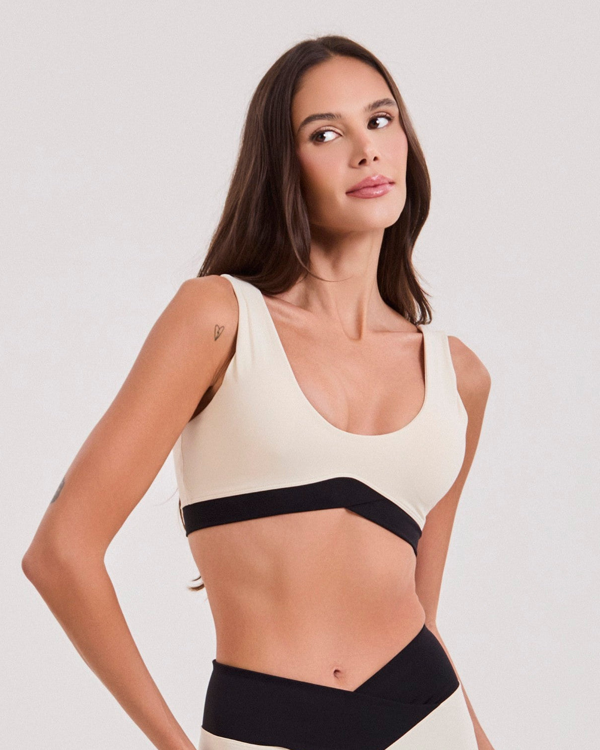 Top Manu Cit Joja - Off-White ROWA STORE DI11