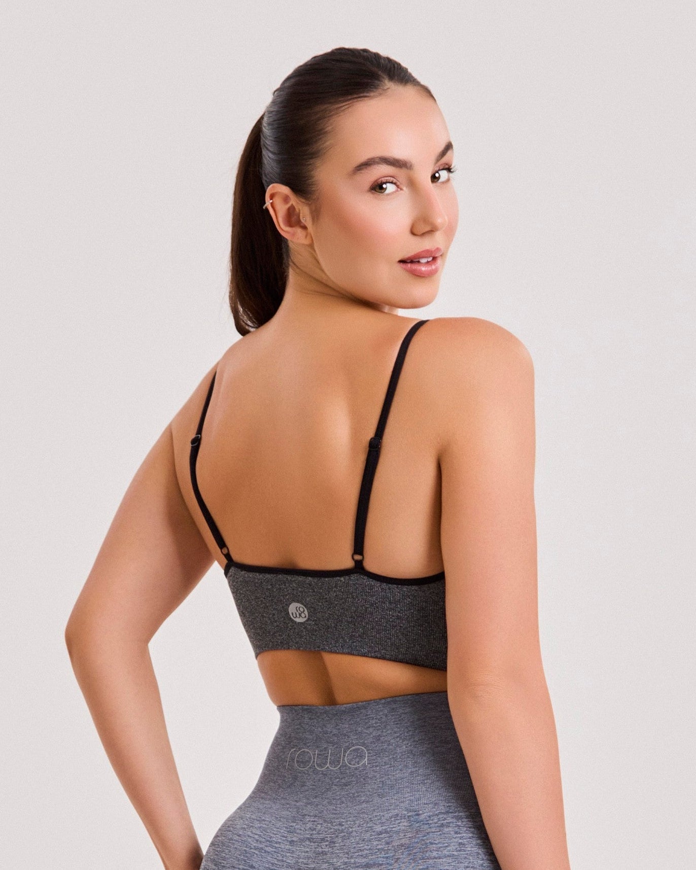Top Seamless Juju IV - Cinza Escuro ROWA STORE DI10