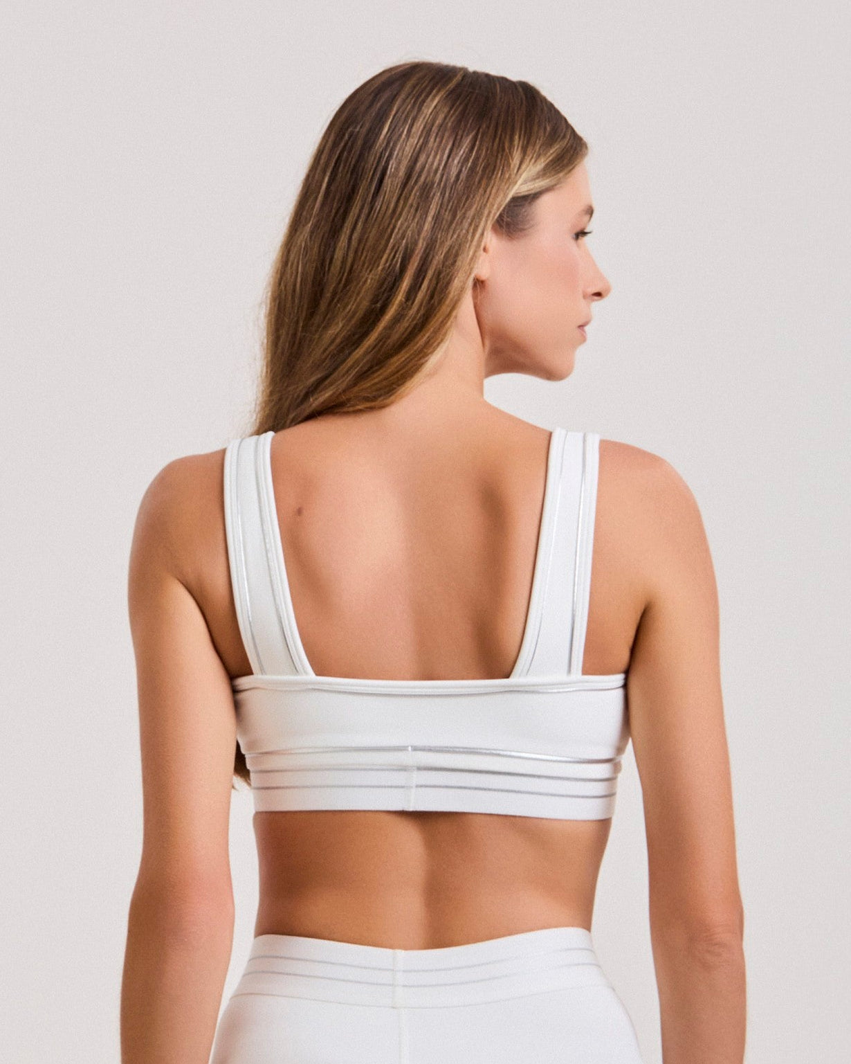 [PRÉ-VENDA] Top Memel - Branco e Prata ROWA STORE DI11