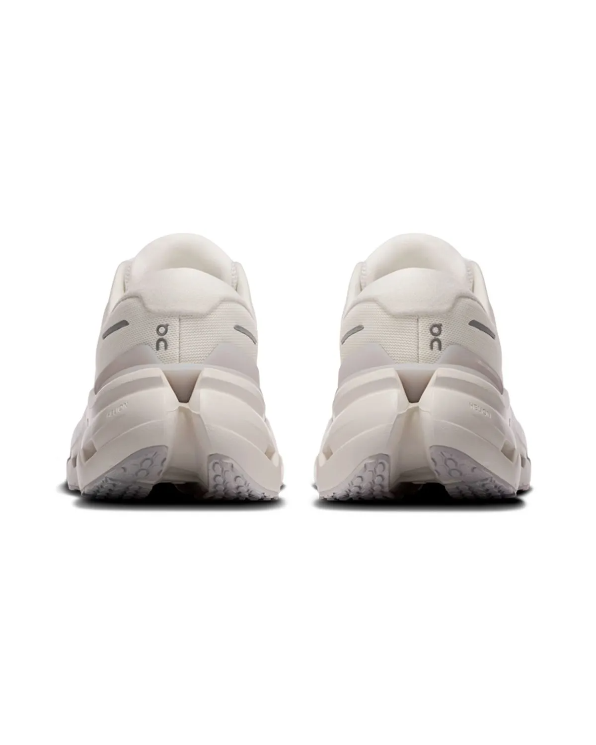 On Running Cloudrunner 3 Feminino White | Ivory