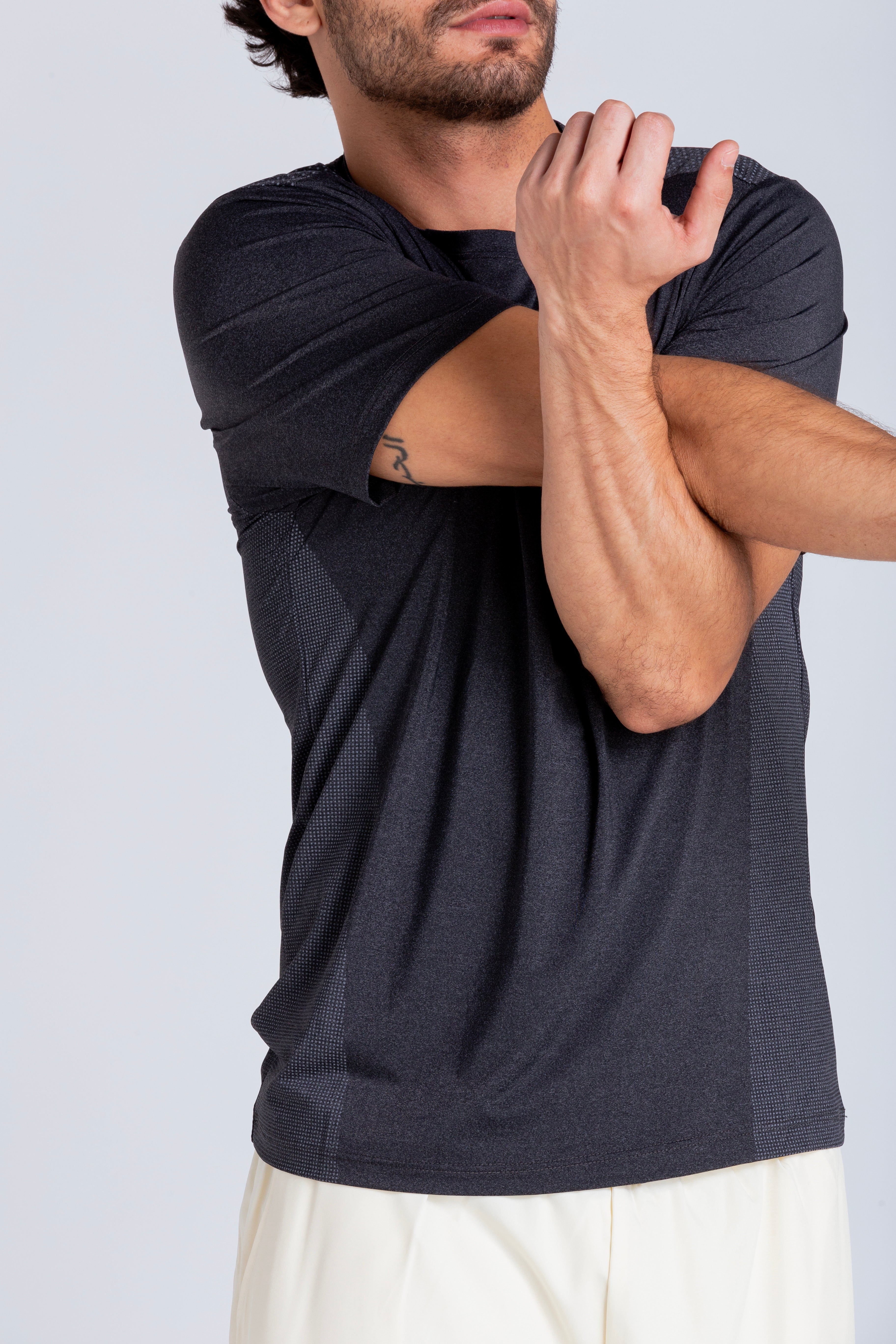 Camiseta Basic - Preto