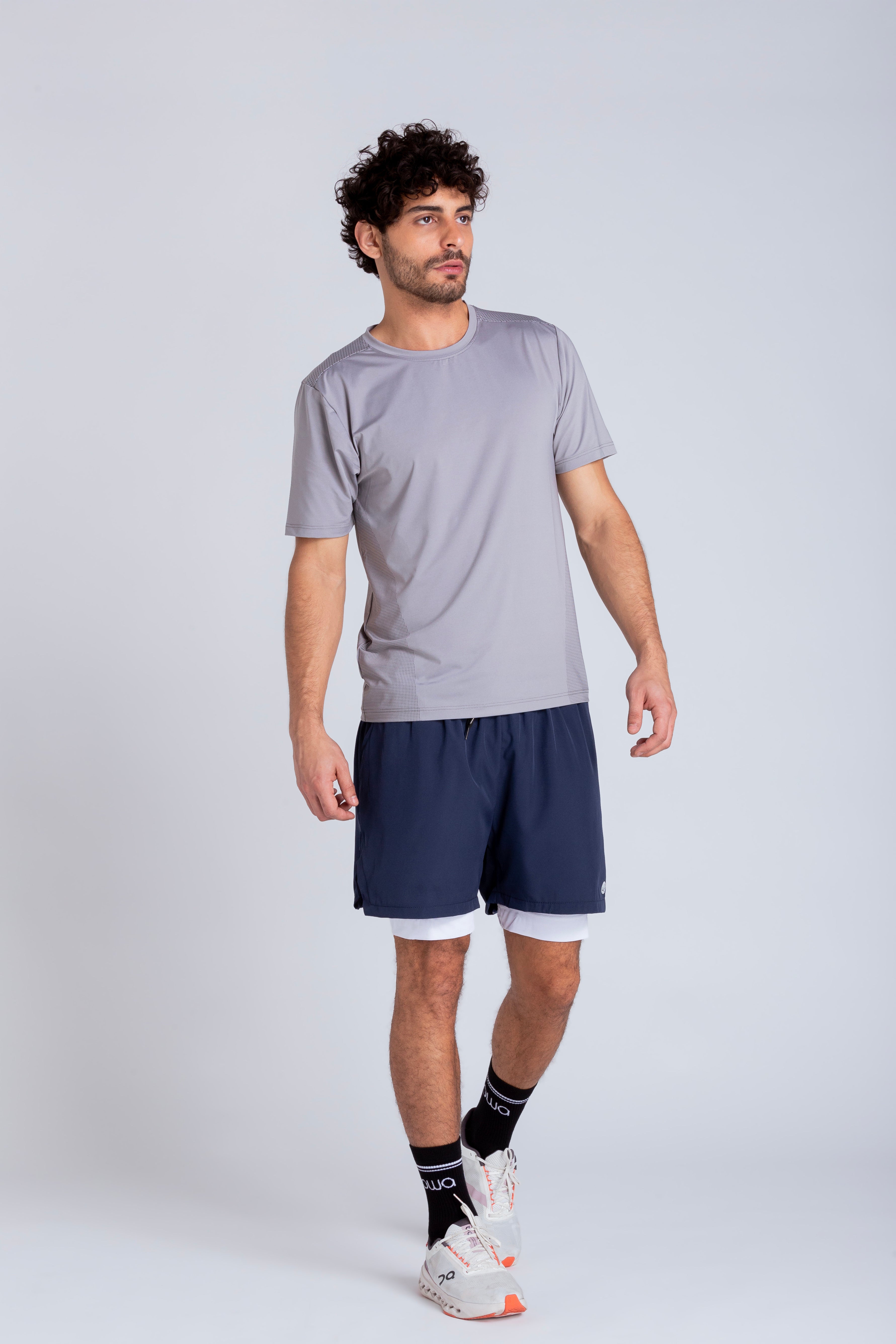 Camiseta Basic - Cinza