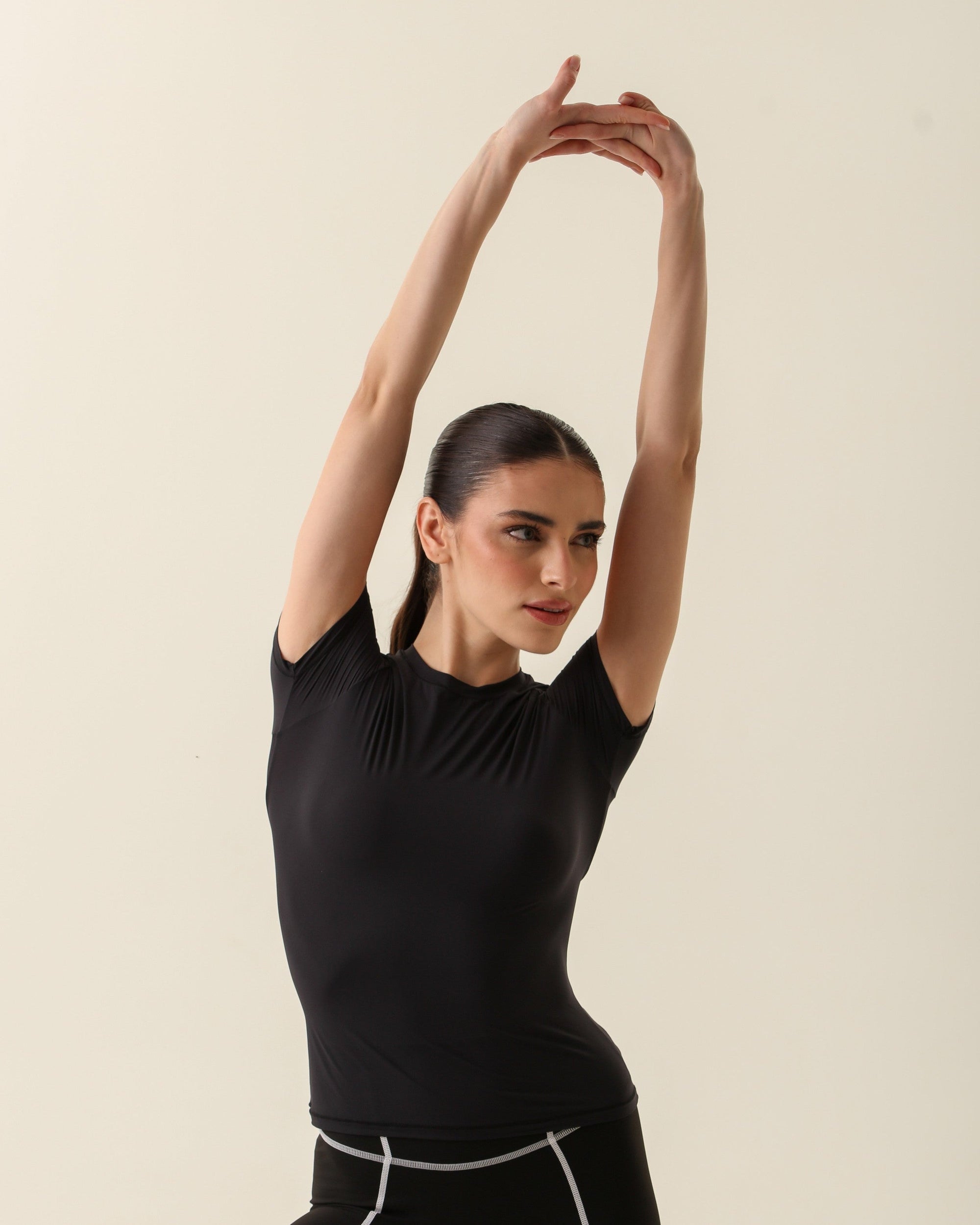 Camiseta Feminina Skim - Preto ROWA STORE DI9