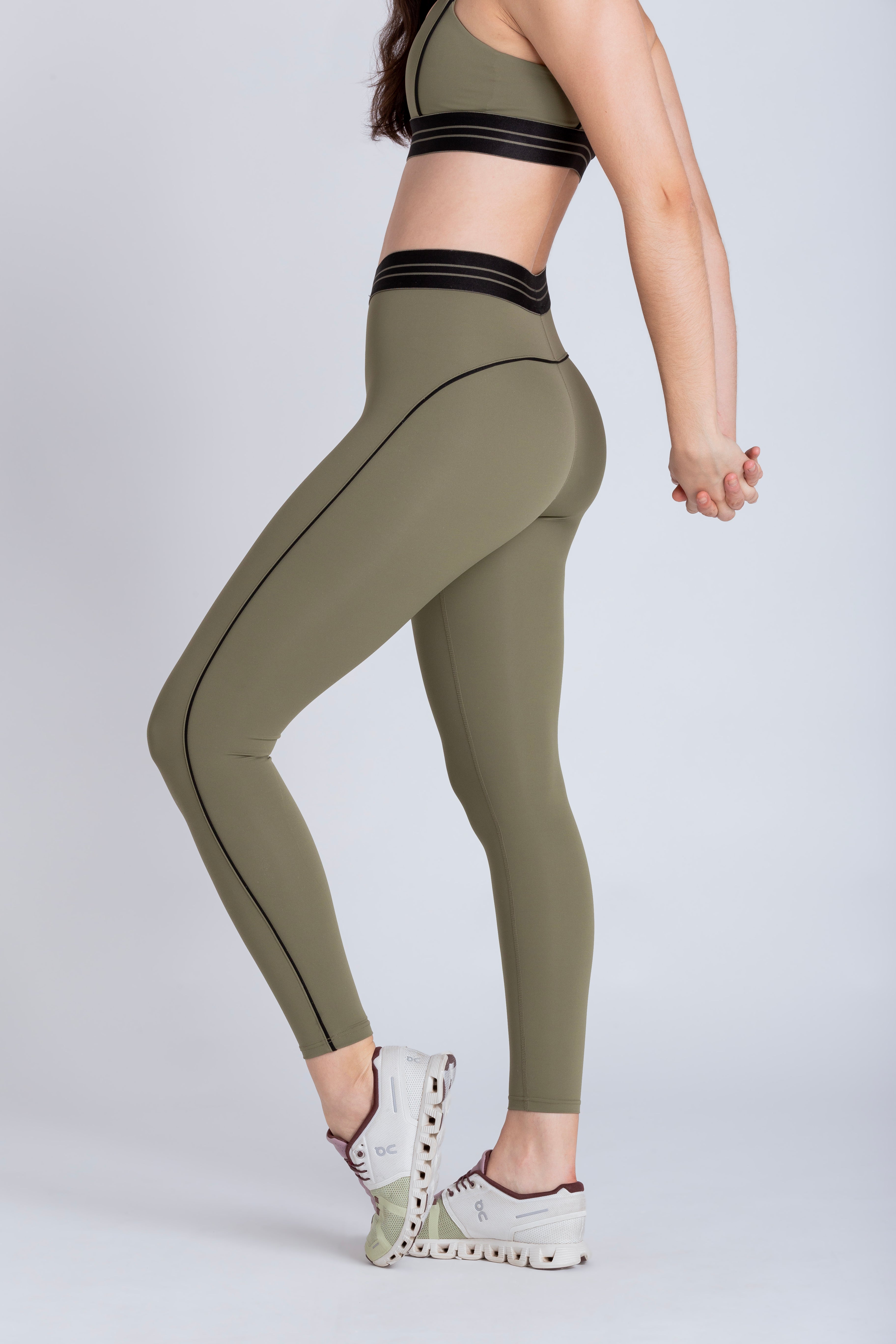 Legging Reverse com elástico na cintura - Verde Militar