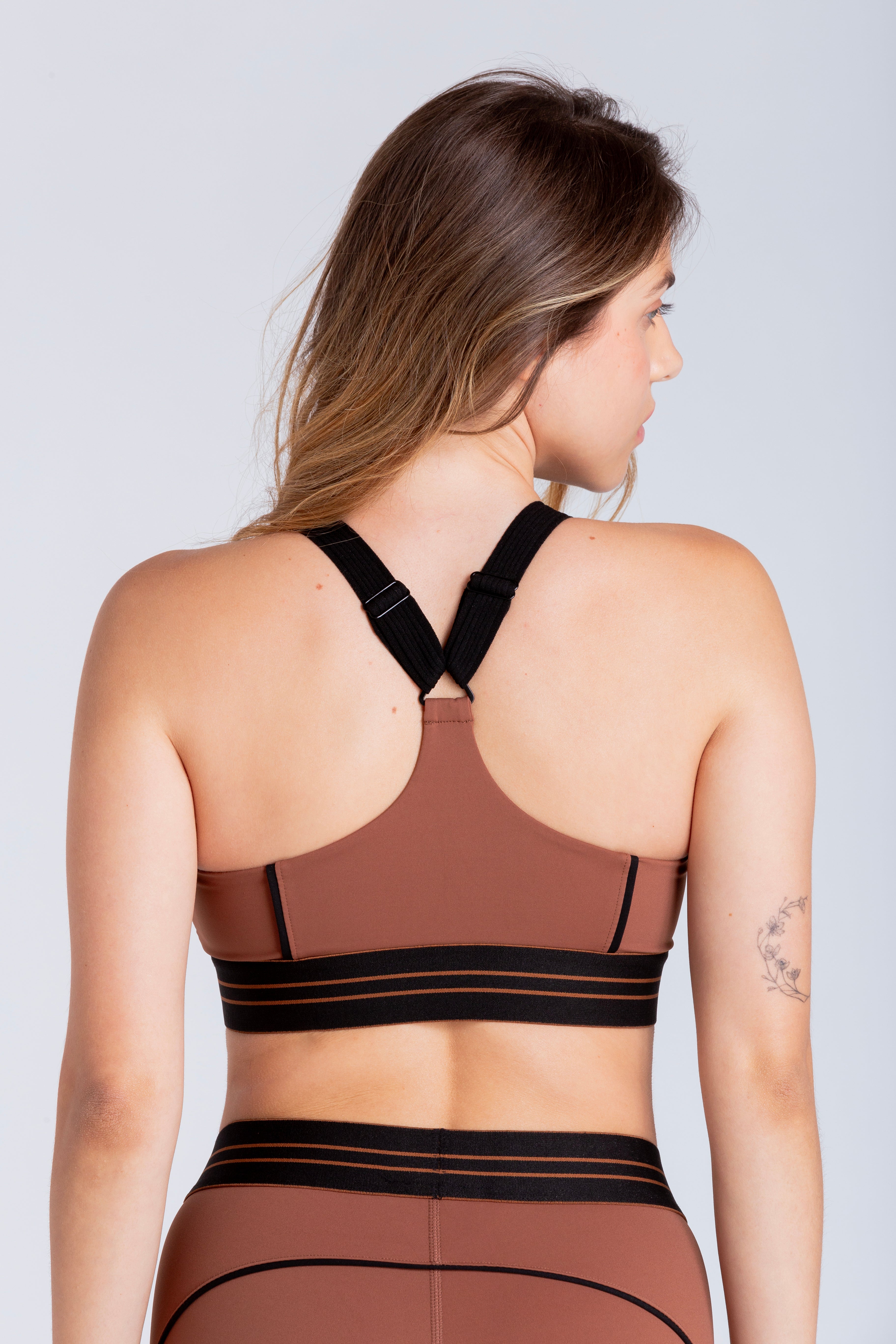 Reverse Top with Elastic Support - Brown