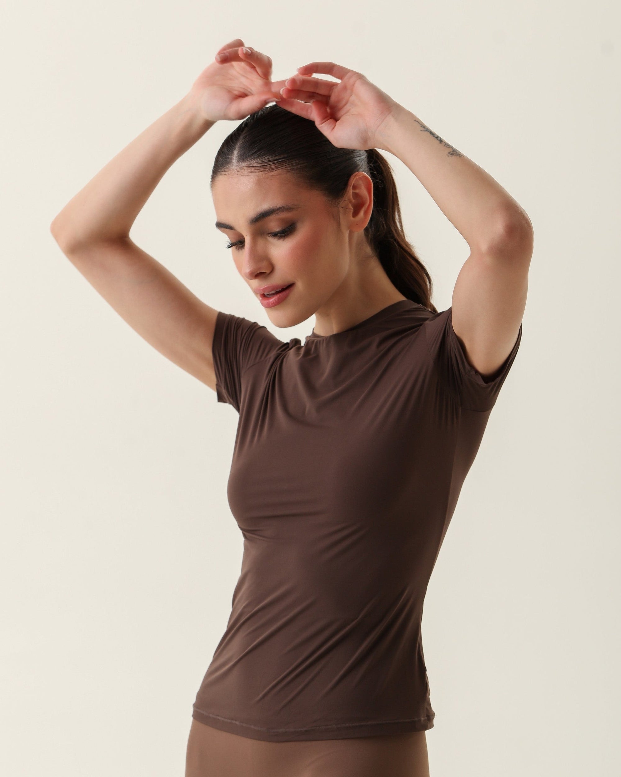 Camiseta Feminina - Marrom ROWA STORE DI9