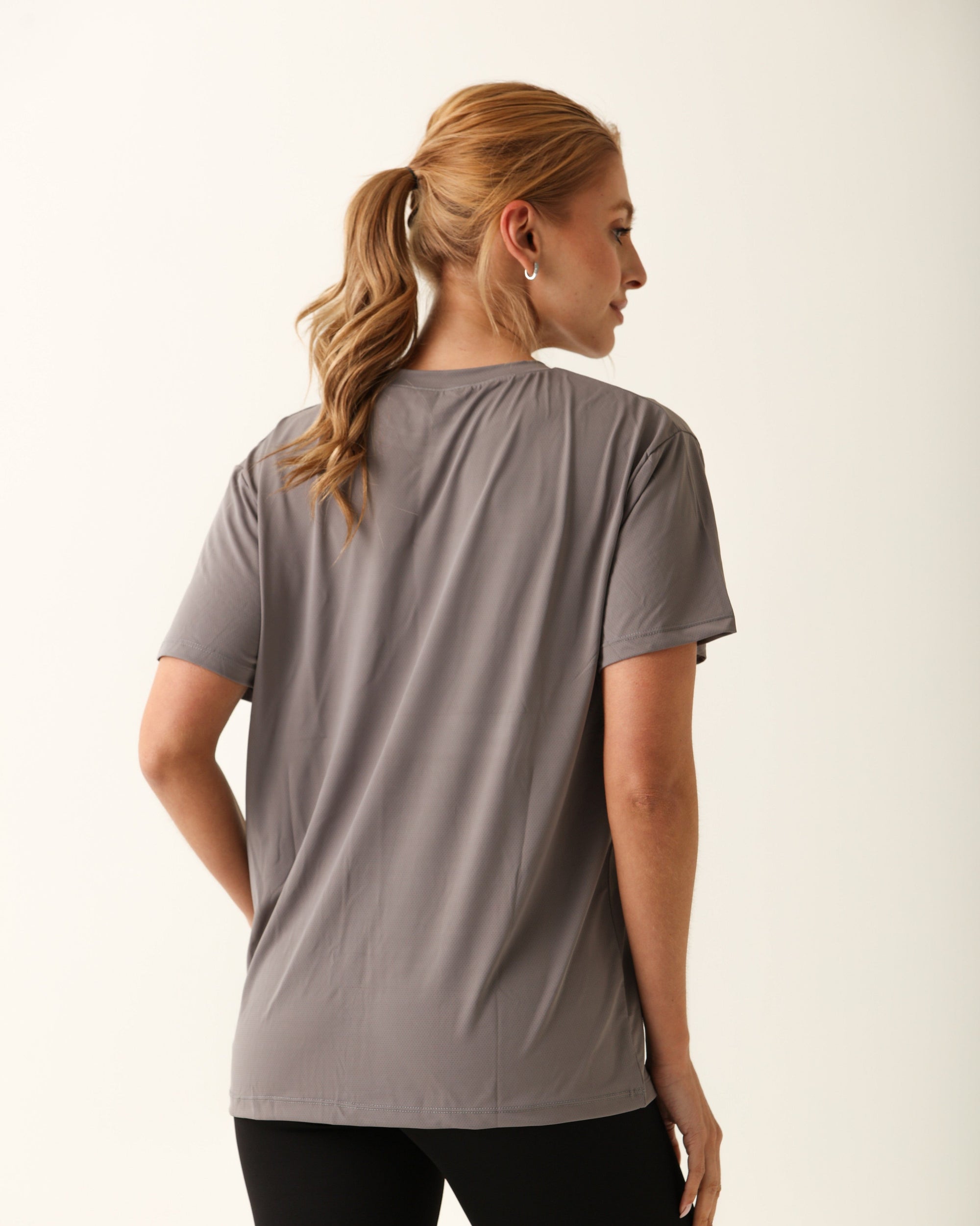 Camiseta Básica Rowa II - Cinza Escuro ROWA STORE DI6
