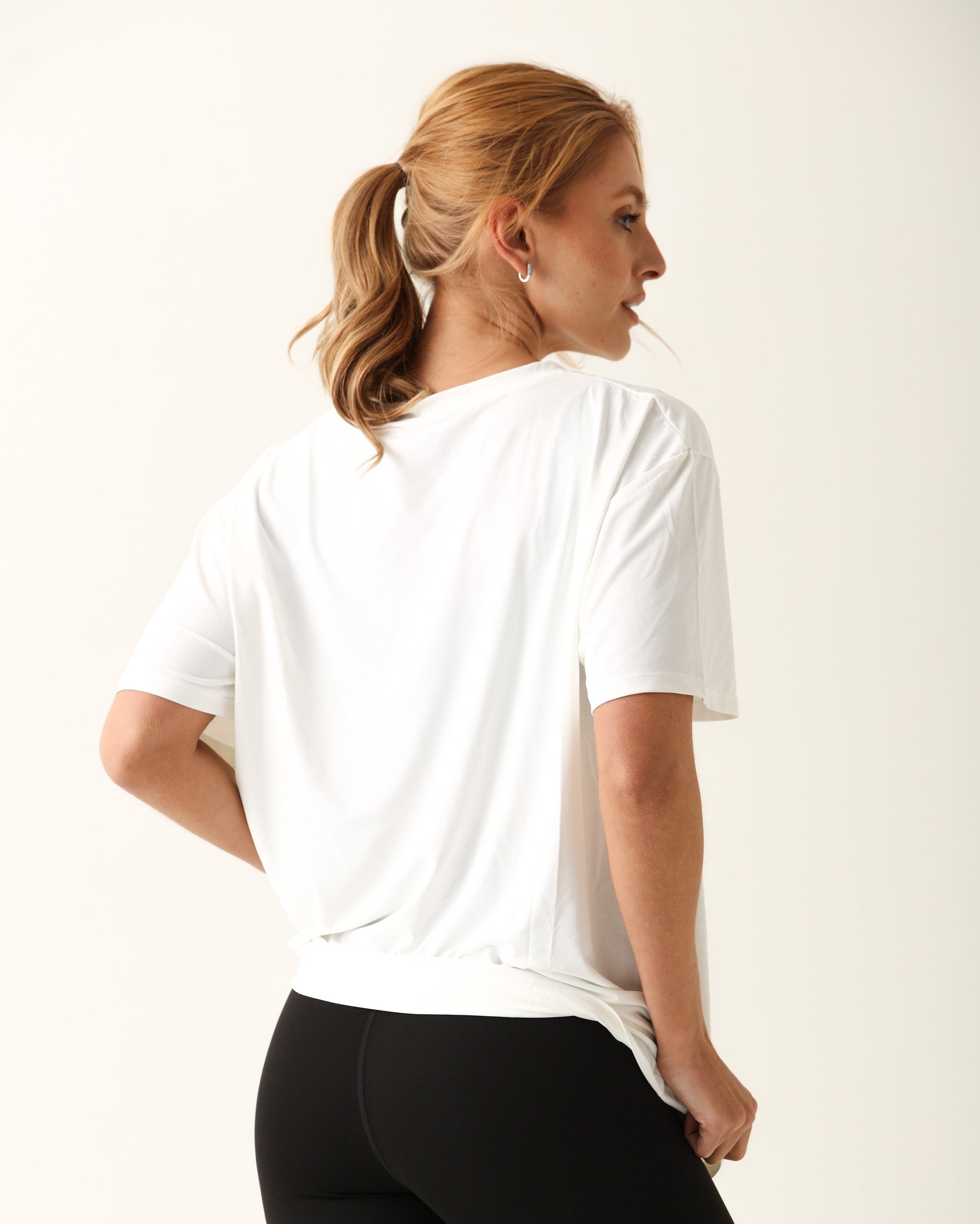 Camiseta Básica Rowa II - Branco ROWA STORE DI6