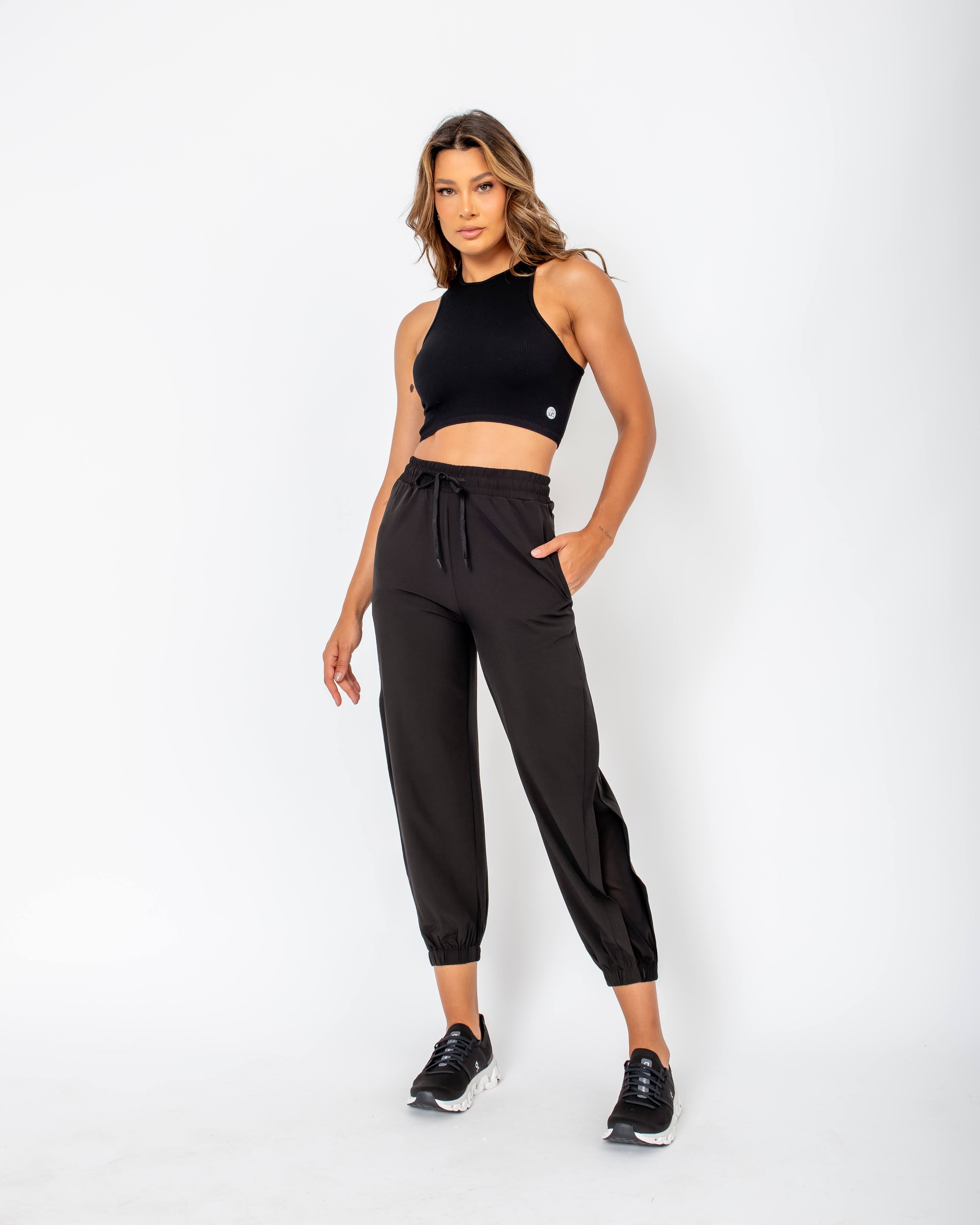 Juju Ribbed Cropped Tank Top - Black