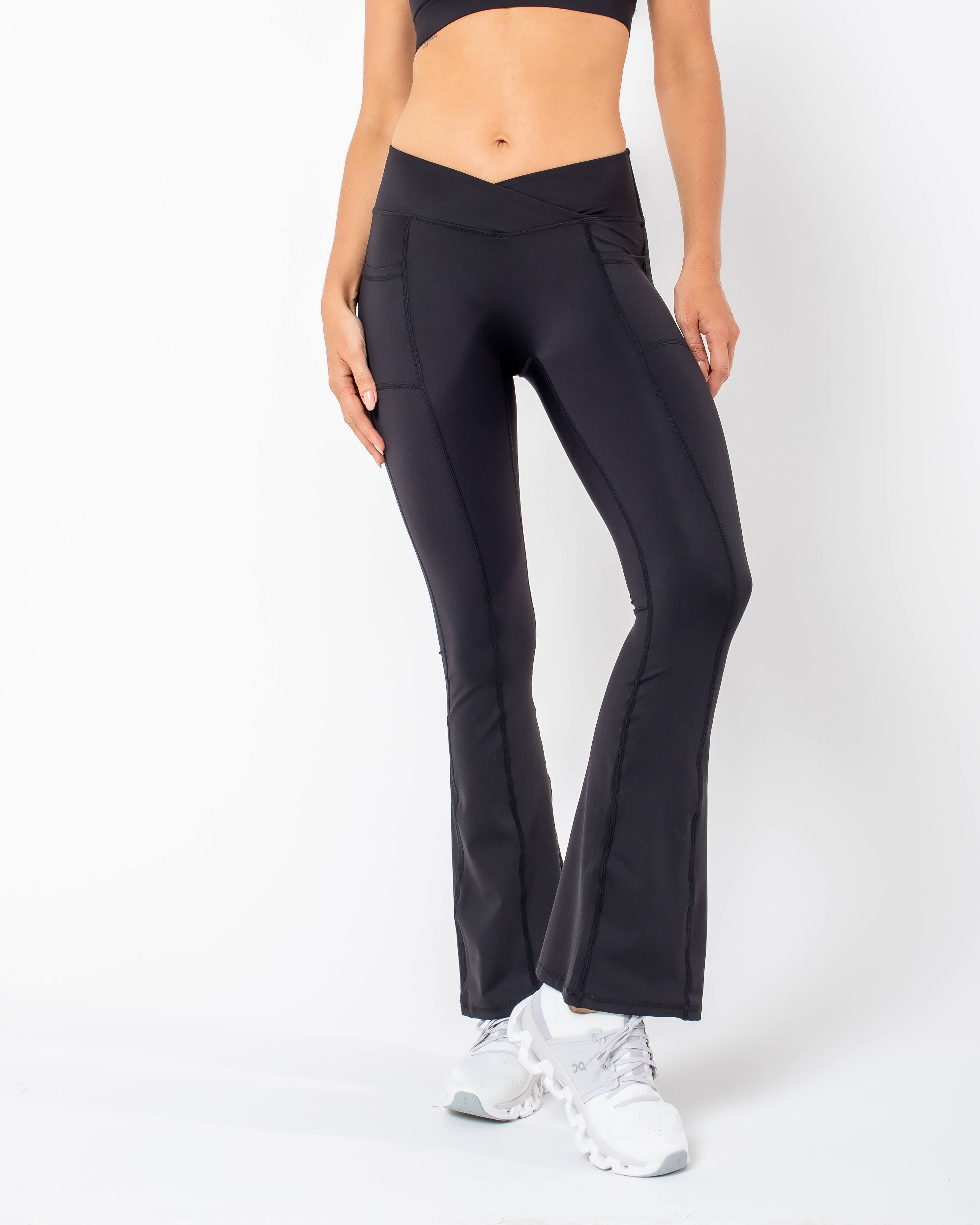 CALÇA LEGGING FLARE KEH - PRETO