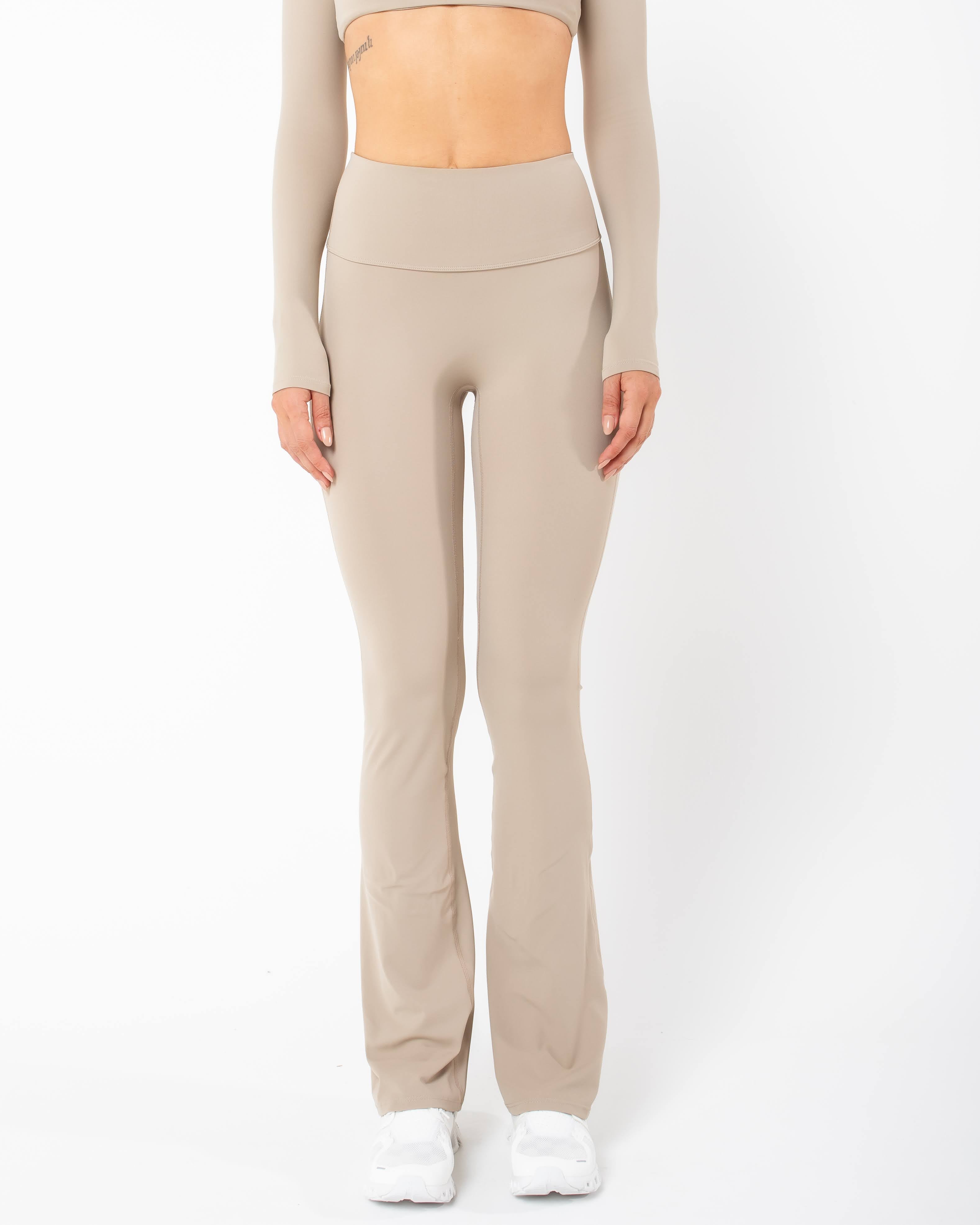 CALÇA LEGGING FLARE STAR - CINZA