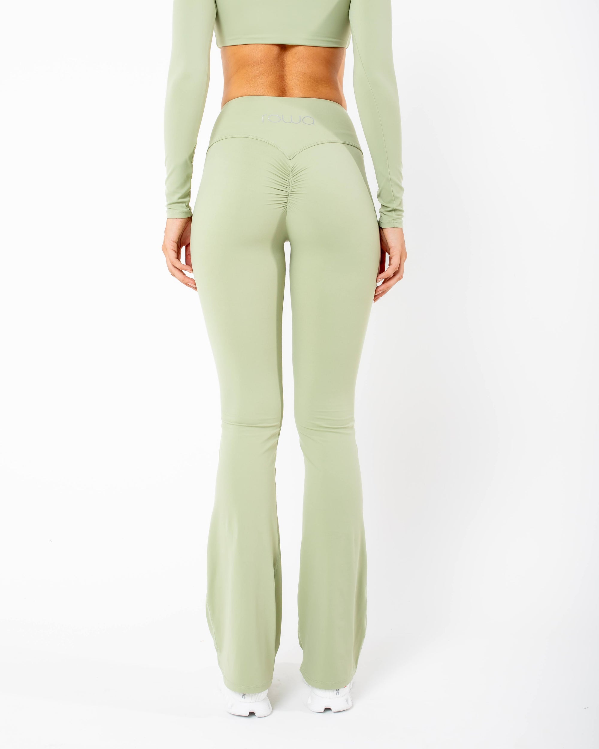 CALÇA LEGGING FLARE STAR - OLIVA