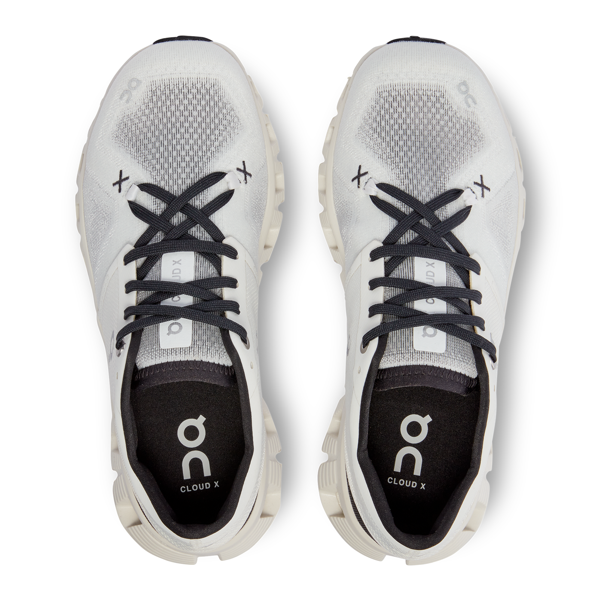 On Running Cloud X3 Feminino White | black